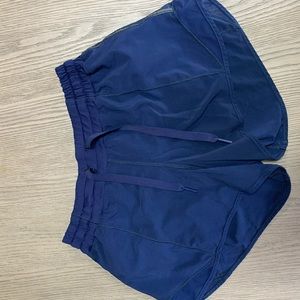 LULULEMON HOTTIE HOT LINED SHORT W/TIE 4”